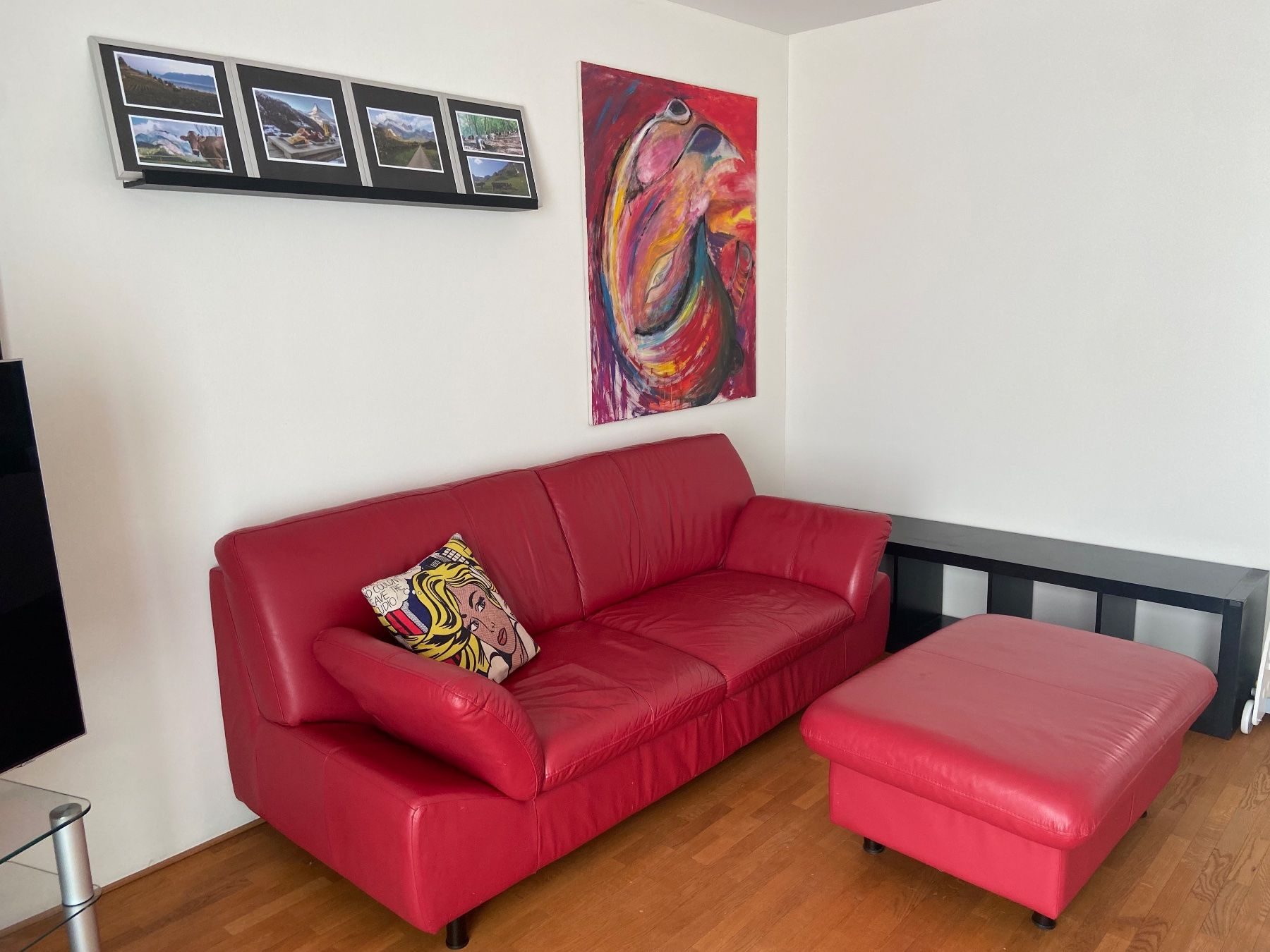 Sofas: Rotes Leder Sofa mit Hocker – Gebraucht aus Ballwil von jverrette 1