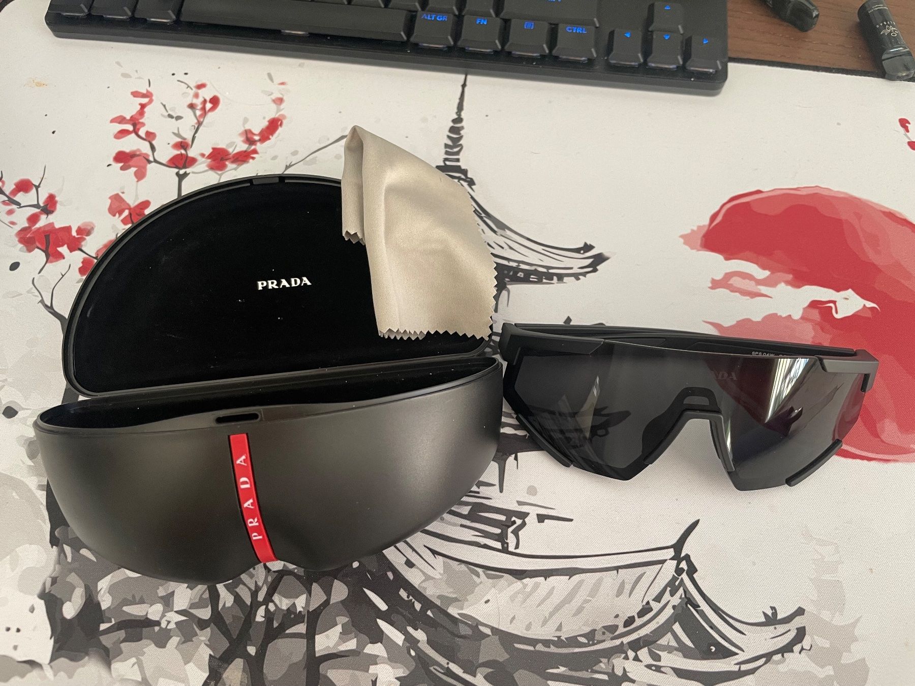 Brillen & Gläser: Prada Linea Rossa Impavid Sonnenbrille – Neu (gemäss Beschreibung) aus Unterkulm von yannick_97