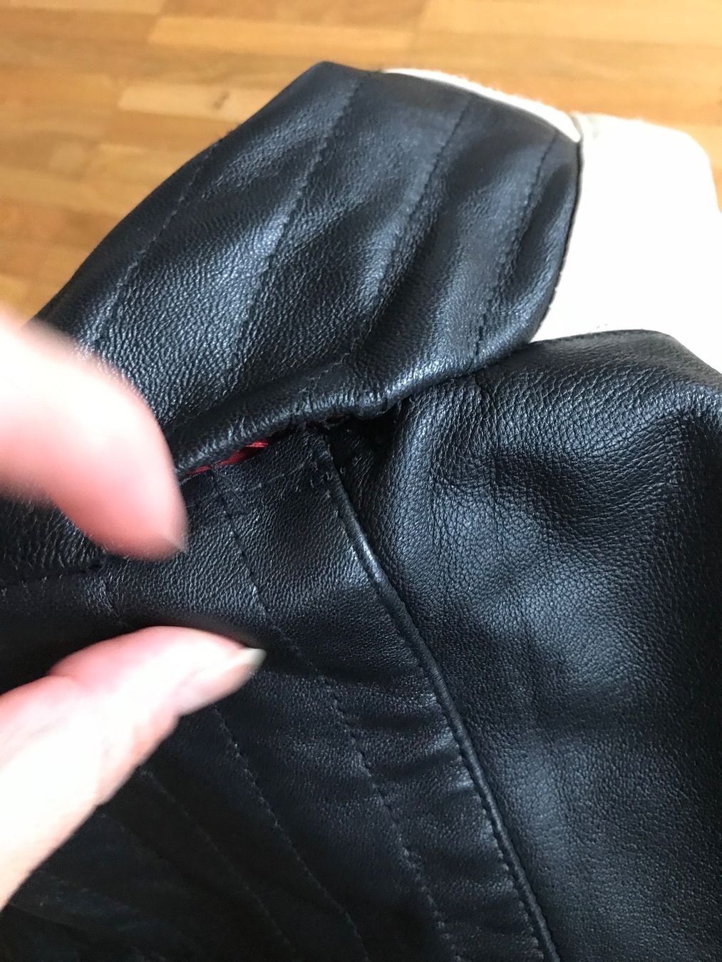 Jacken: Kunstlederjacke – Gebraucht aus Volketswil von ben_9s6x 5