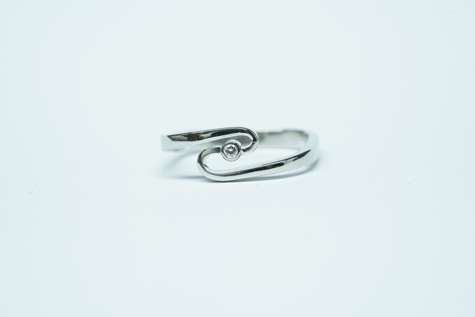 Anelli: Fingerring 18k Weissgold mit Diamant – Usato da Bülach venduto da Re-Jewelled 3