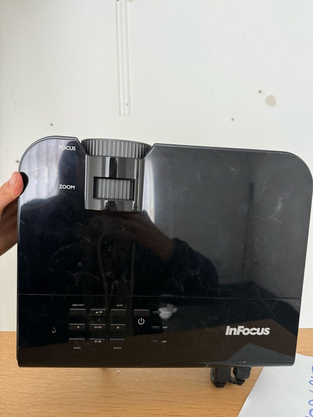 Infocus Videoprojektoren: -1-  Beamer Infocus – Gebraucht aus Abtwil SG von steph61