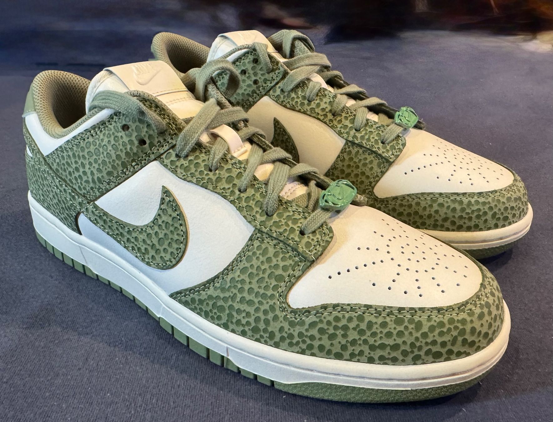 Nike Herrenschuhe: **** NIKE DUNK LOW GREEN EU 44.5 **** – Neu und originalverpackt aus Giumaglio von soloemi 1