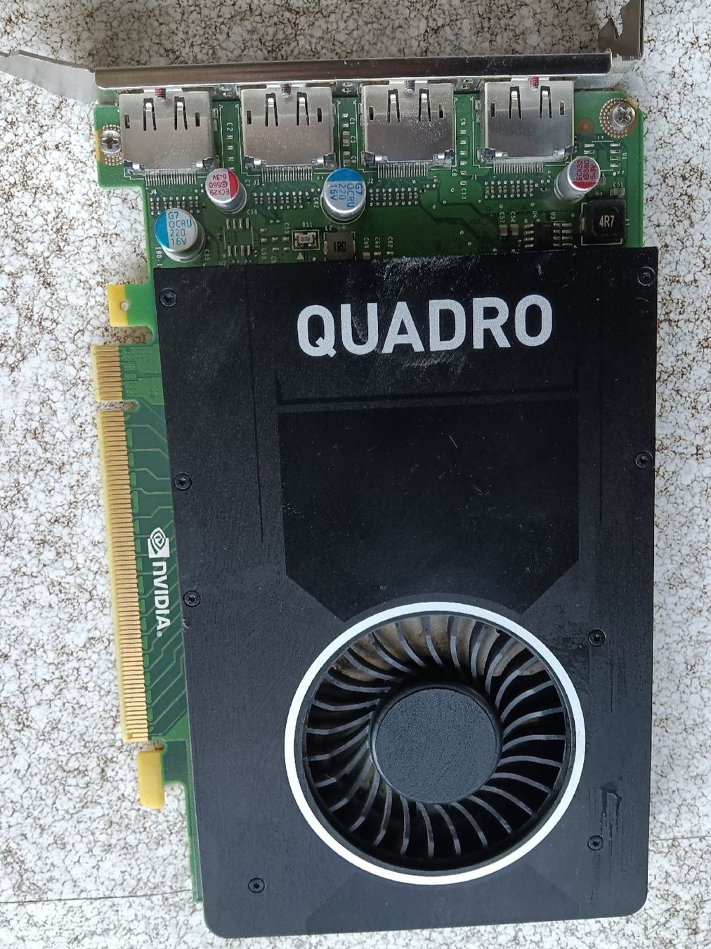 Nvidia Schede grafiche: Nvidia Quadro M2000 ideal für CAD – Usato da Beinwil am See venduto da remagaut5712