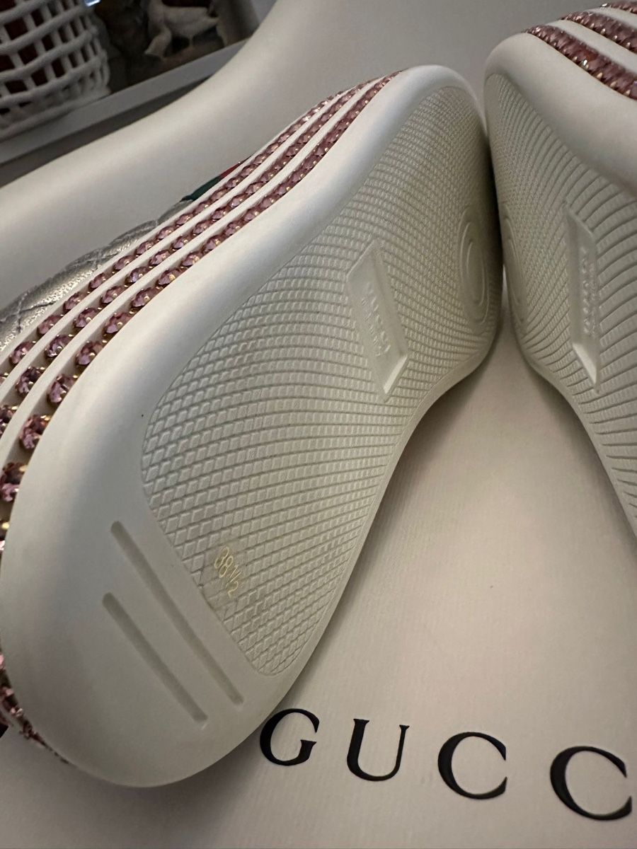 Gucci Scarpe da donna: Gucci Ace Sneaker Kristall Gr. 38,5 – Nuovo (secondo la descrizione) da Binningen venduto da Yuliya15 5