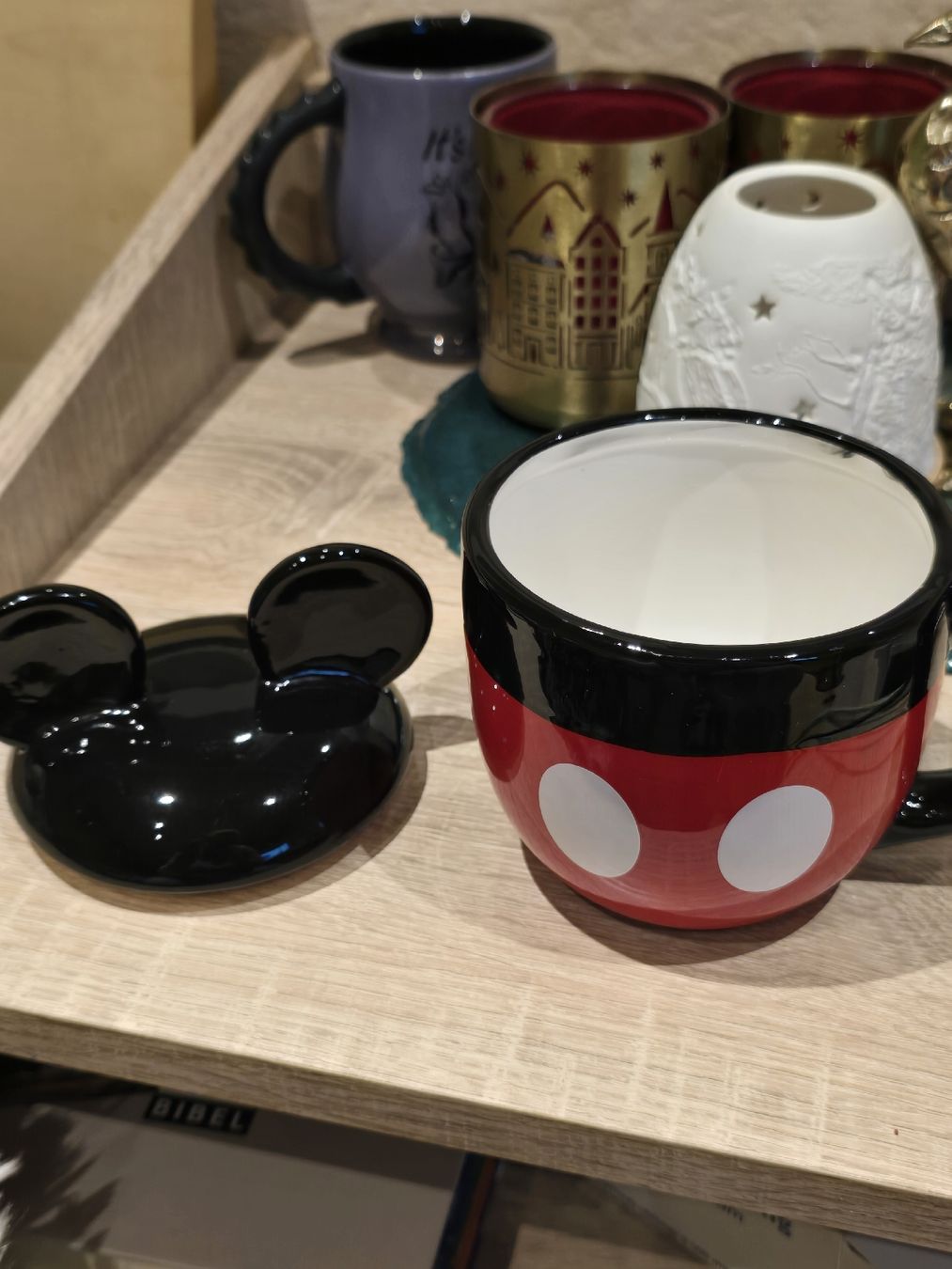 Disney Tazze: Mickey Mouse Tasse mit Deckel – Nuovo (secondo la descrizione) da Winterthur venduto da Rumpunzelchen 1
