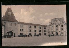 AK Yverdon, La Caserne, 1920