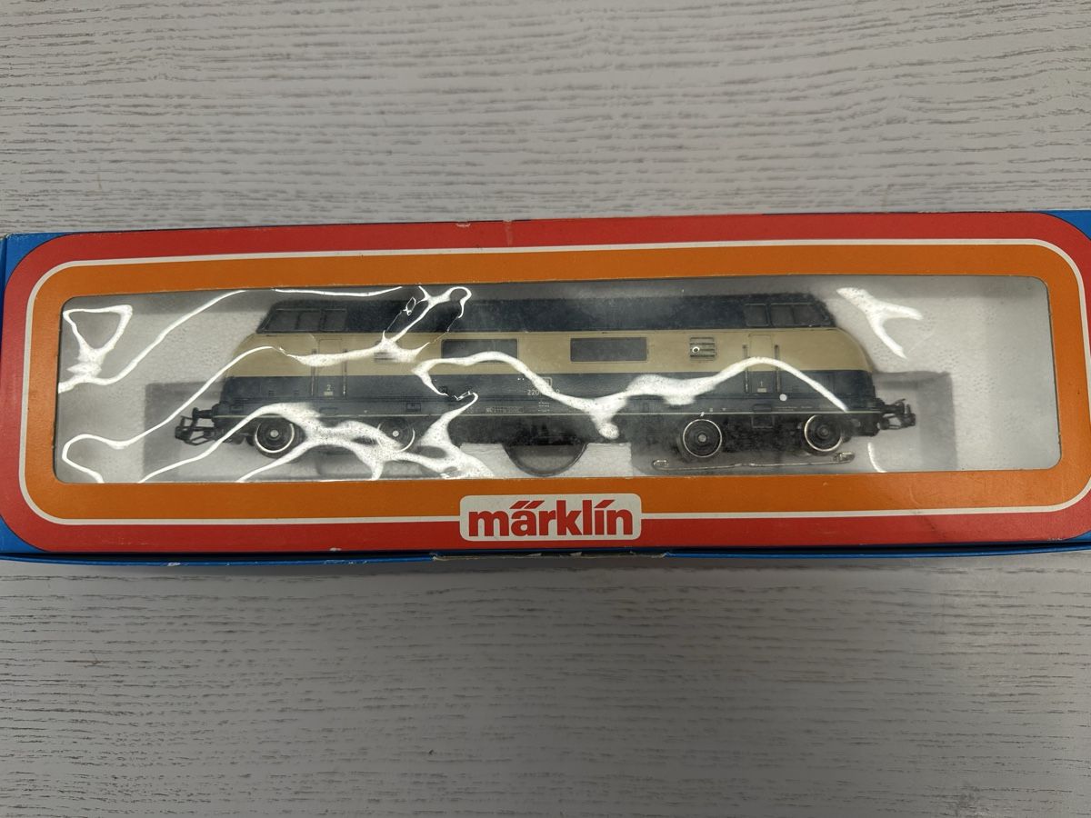 Märklin Modellini di ferrovie: Märklin 3081 DB BR 220 – Usato da Lupsingen venduto da New-Haven 7