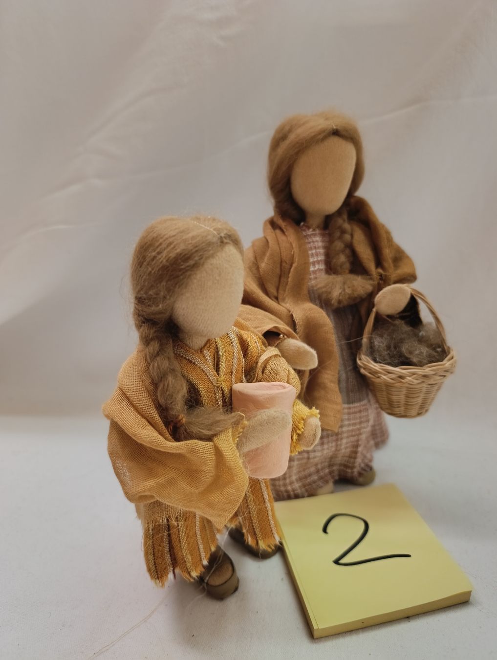 Statuette: Schwarzenberger Krippenfiguren 2 Mädchen  – Nuovo (secondo la descrizione) da Oberarth venduto da sil_9dfs 8
