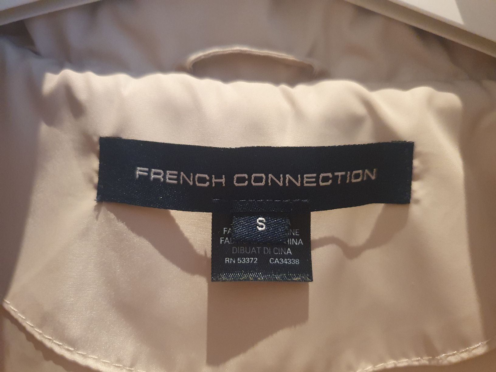 French Connection Jacken: FRENCH CONNECTION Jacke in Beige Gr. S – Gebraucht aus Horgen von webcaro411 2