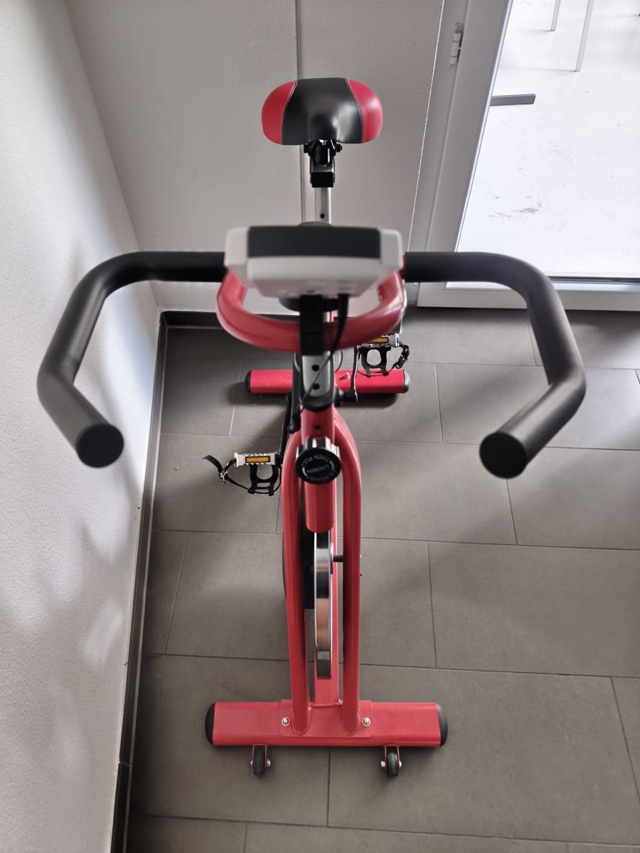 Hometrainer: Standrad, Ergometer – Gebraucht aus Winterthur von car_99sw 1