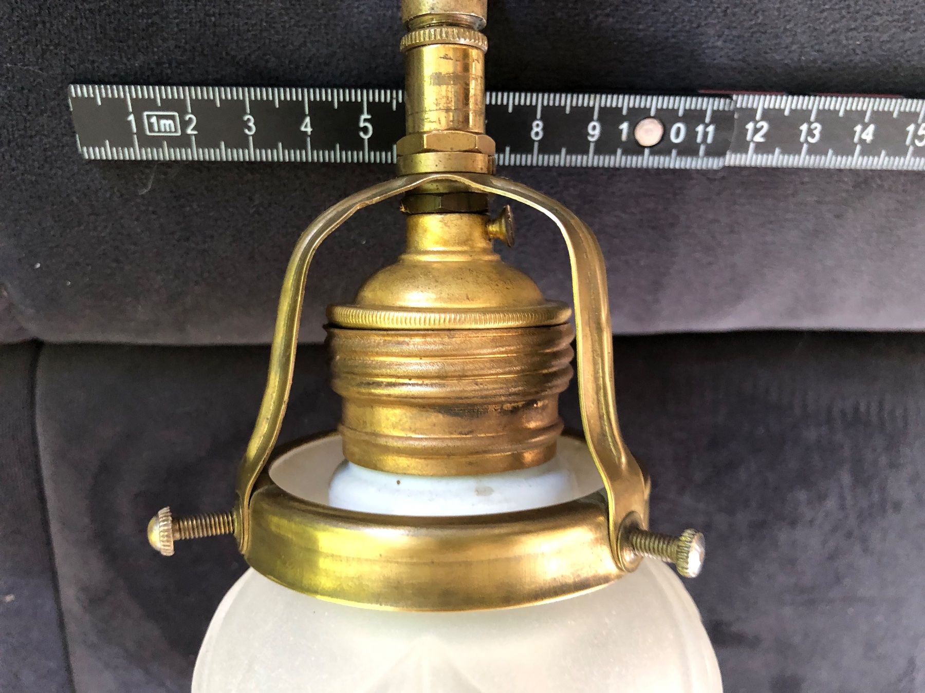 Kronleuchter & Deckenlampen: Jugendstil Deckenlampe / Wandlampe antik mit Messingmontur – Gebraucht aus Büsserach von Urkundenflora 5