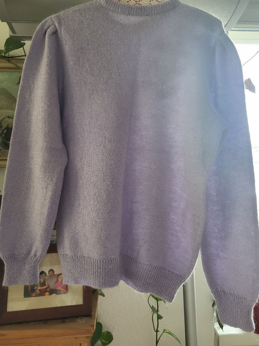 Maglioni & Felpe: Lila Strickpullover mit Blumenmuster, 100% Wolle Grösse M, – Nuovo (secondo la descrizione) da Winterthur venduto da rab_tr8n 4