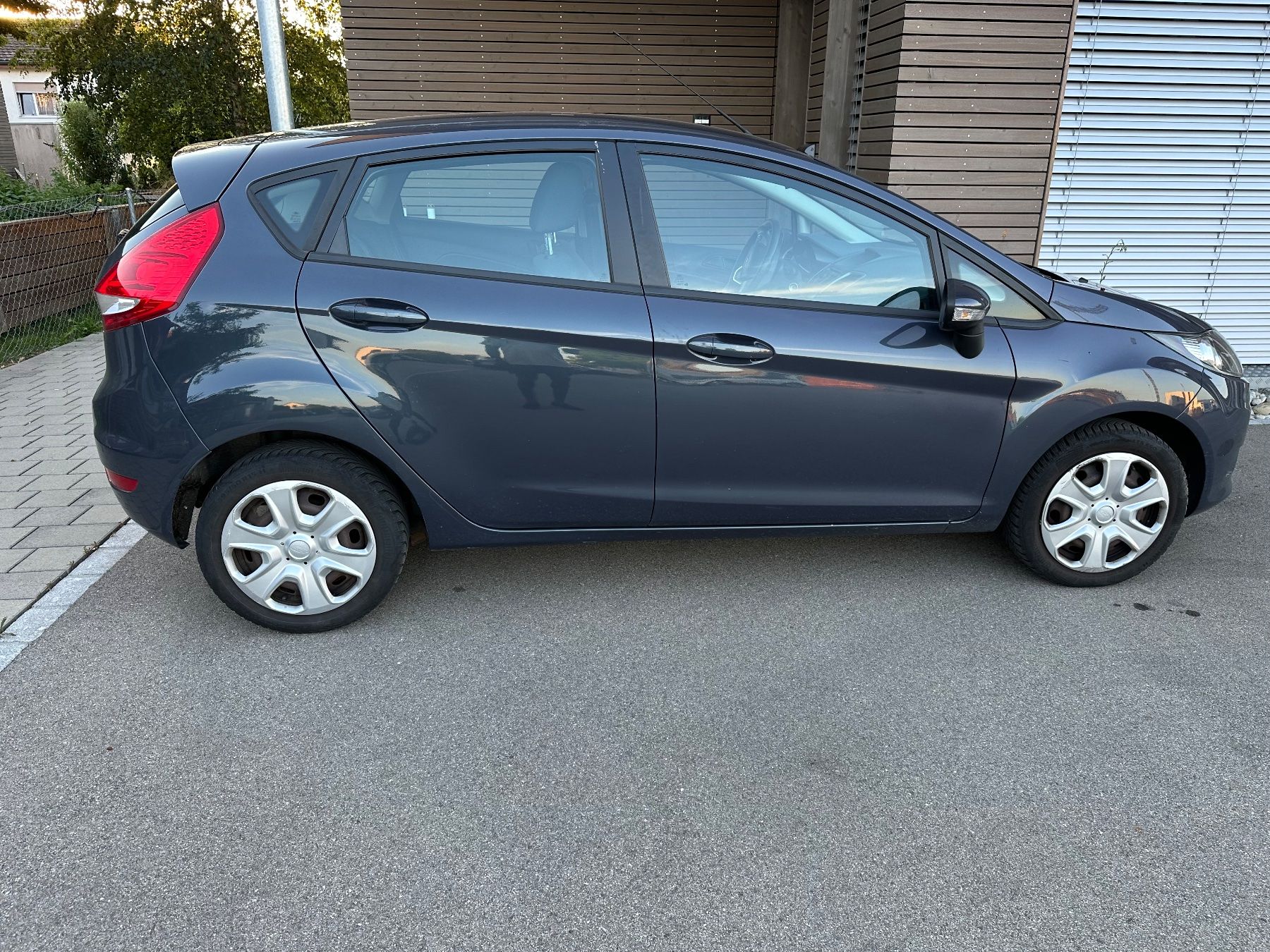 Ford Automobili: Ford Fiesta 1.25i – Usato da Bützberg venduto da Chisco 1