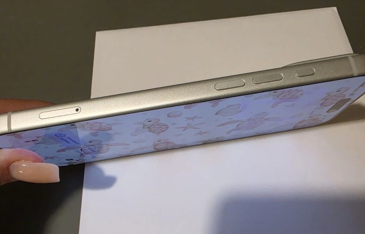 Apple Handys / Smartphones: Iphone 17 Pro Max – Neu (gemäss Beschreibung) aus Henggart von nat_dk6q 6