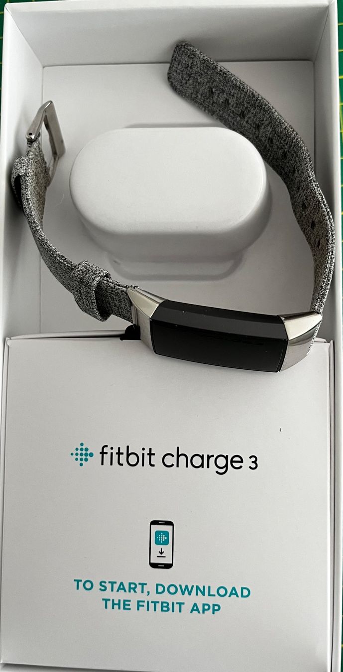 Fitbit Smartwatch: Smartwatch Fitbit Charge 3 – Usato da Wald ZH venduto da Rubens83 2
