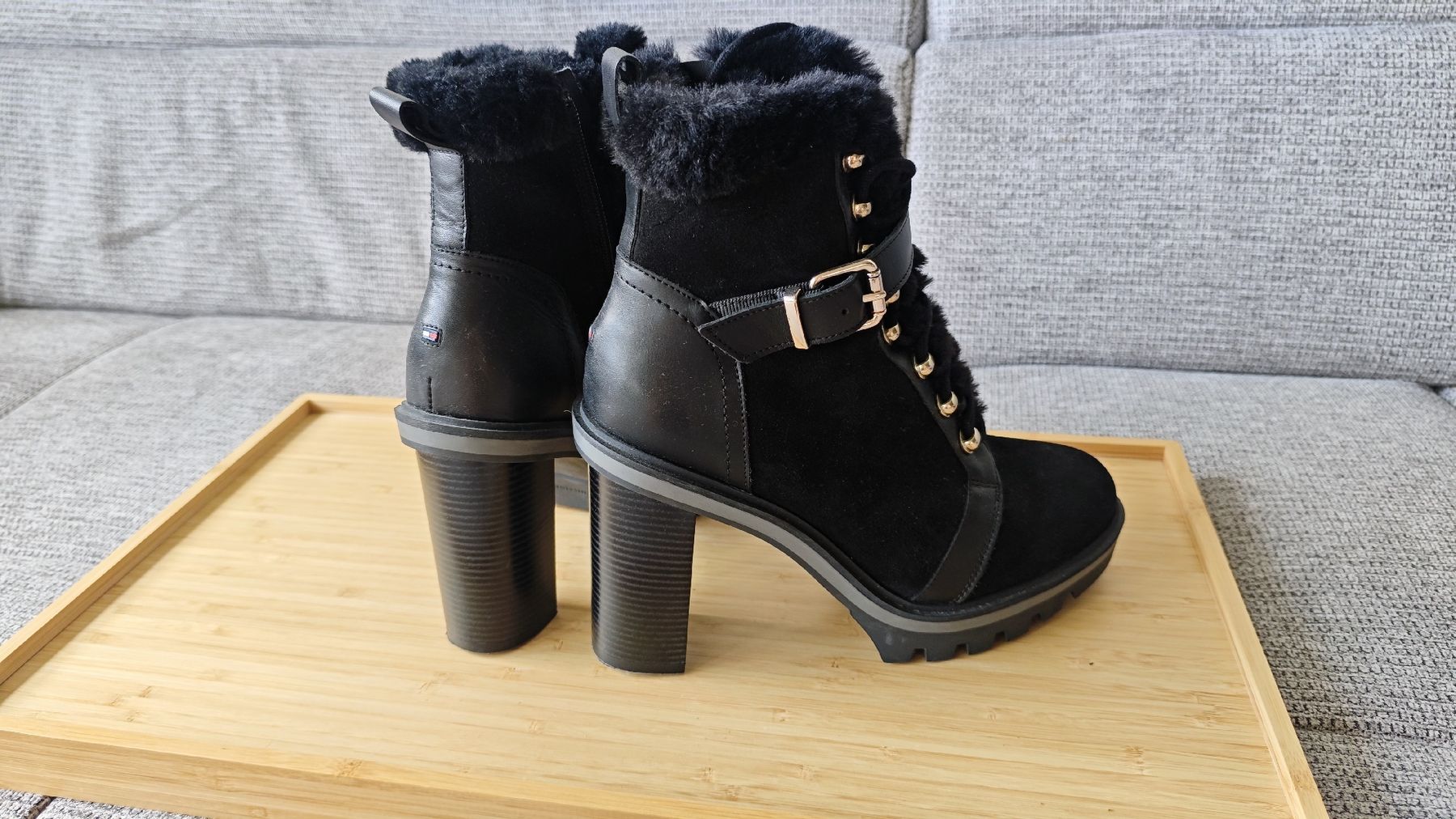 Tommy Hilfiger Damenschuhe: Tommy Hilfiger Black Fur Lined Boots Size 39 – Neu (gemäss Beschreibung) aus Zürich von alu_dzr7 6
