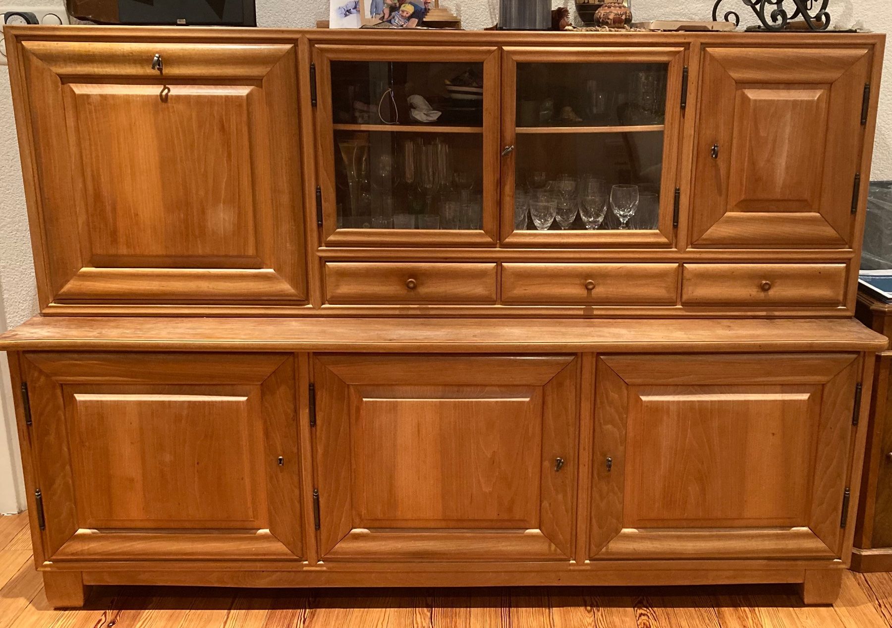 Büffets: Schrank / Buffet Holz – Gebraucht aus Zürich von ju314