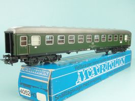 Märklin 4052 DB 2 Kl.Wagen, Blech