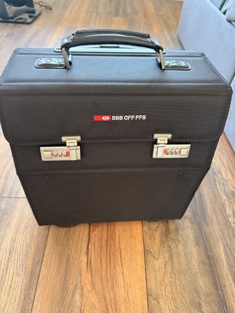 Koffer SBB CFF FFS Rollkoffer mit Schloss schwarz NEU!!