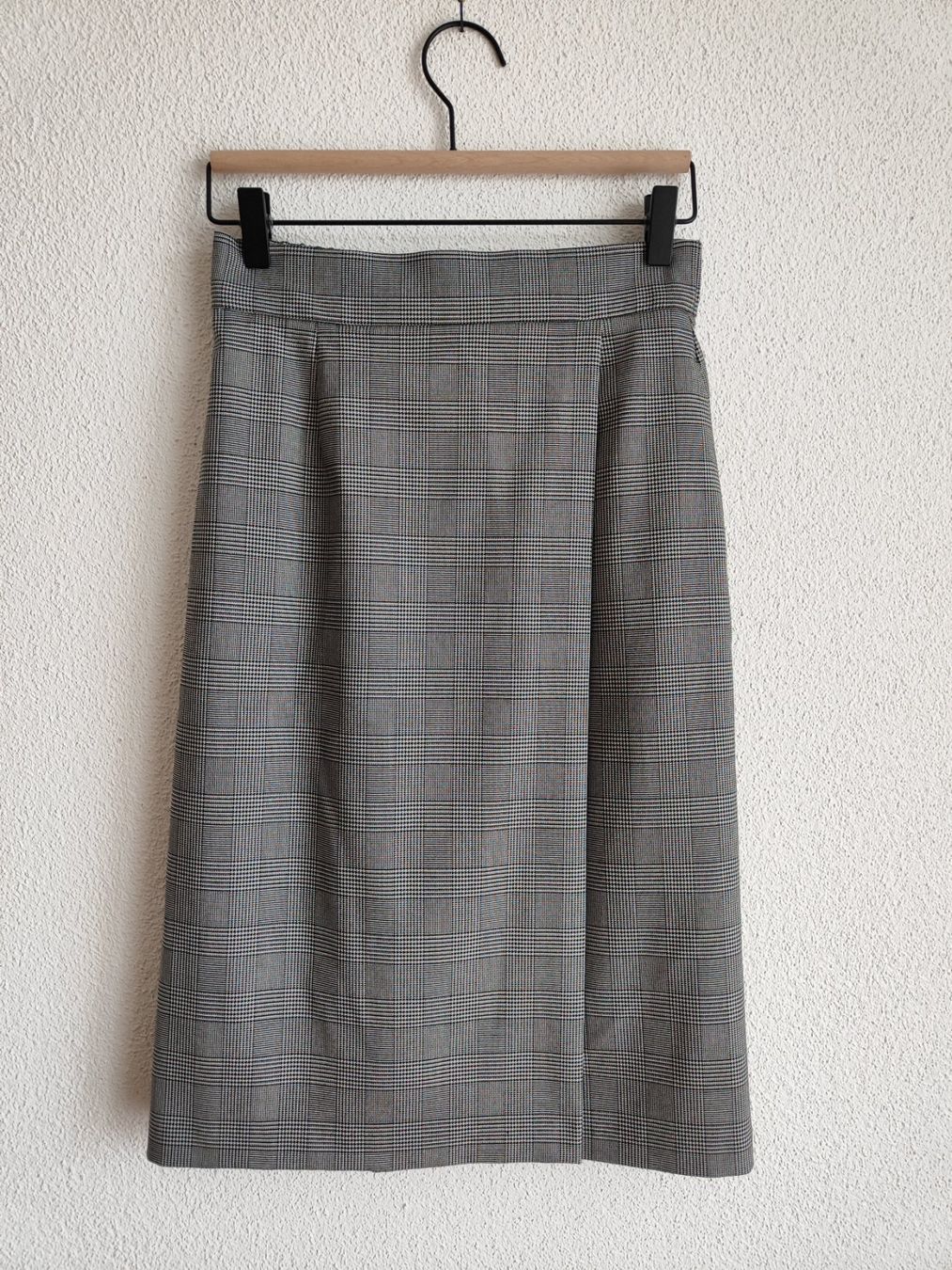 Uniqlo Gonne: Rock, Uniqlo, Grau /weiss, Gr. M – Nuovo (secondo la descrizione) da Ruetihof venduto da Sunny-Summer 1