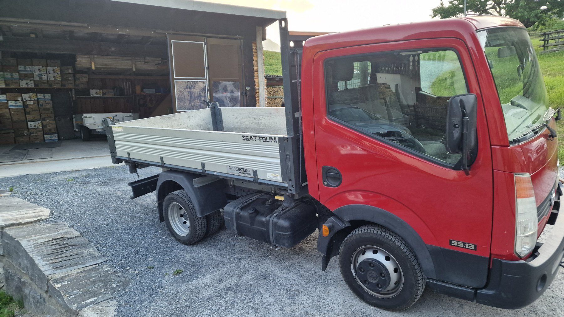 Nissan Veicoli commerciali: Nissan Cabstar F24 2.5 – Usato da Dardin venduto da Elowian 2