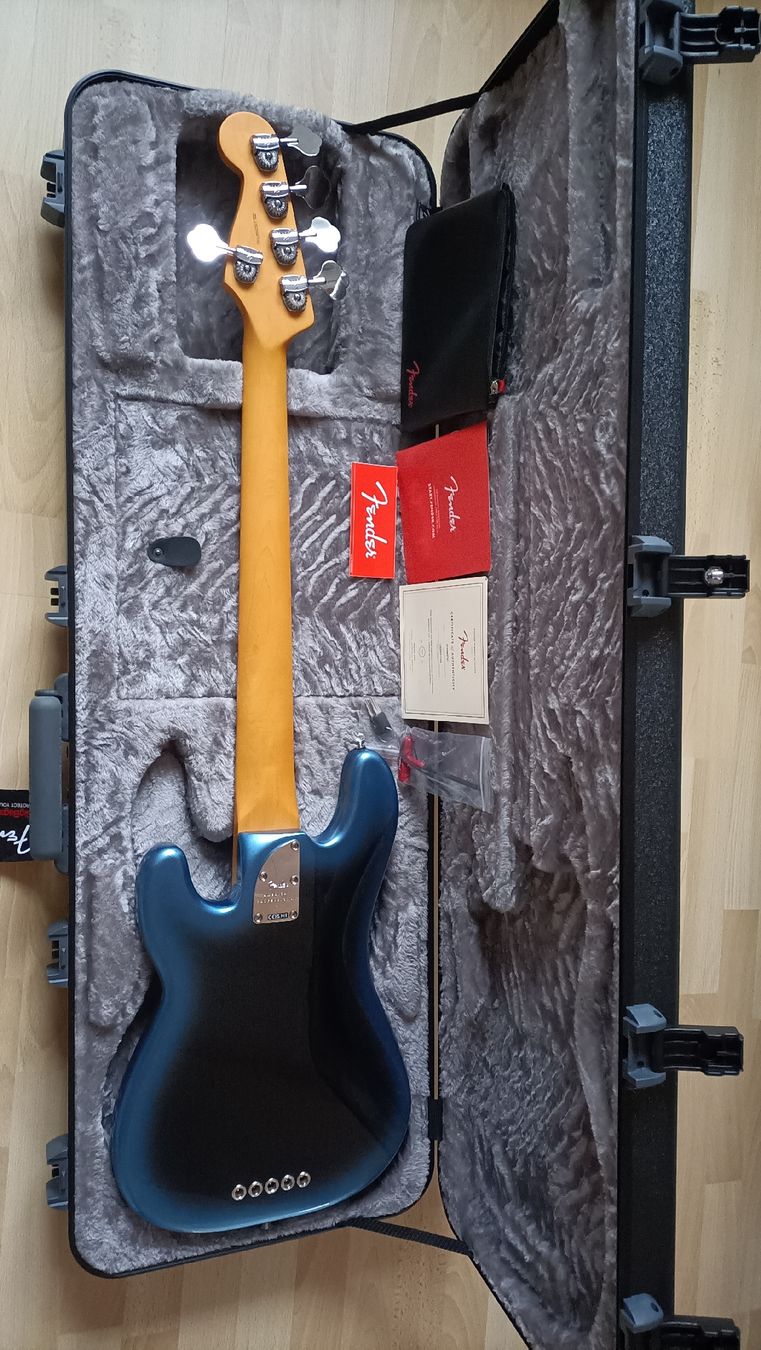 Fender Strumenti musicali: Fender Precision AM Pro II P Bass V MN DK NIT – Nuovo (secondo la descrizione) da Font venduto da Denmka 4
