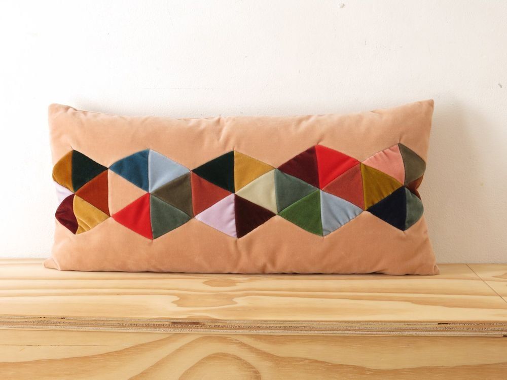 Cuscini: Coussin Christina Lundsteen velours patchwork fait main – Usato da Neuchâtel venduto da heloisa 2