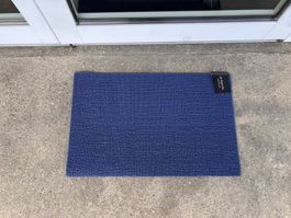Chilewich In- & Outdoormatte Solid Shag 46x71cm blau