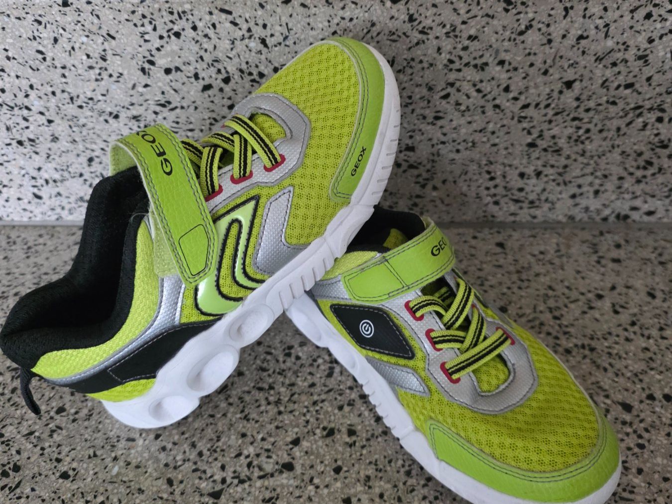 Geox Scarpe per ragazzi: Turnschuhe grösse 34 – Usato da Ins venduto da PGD 2