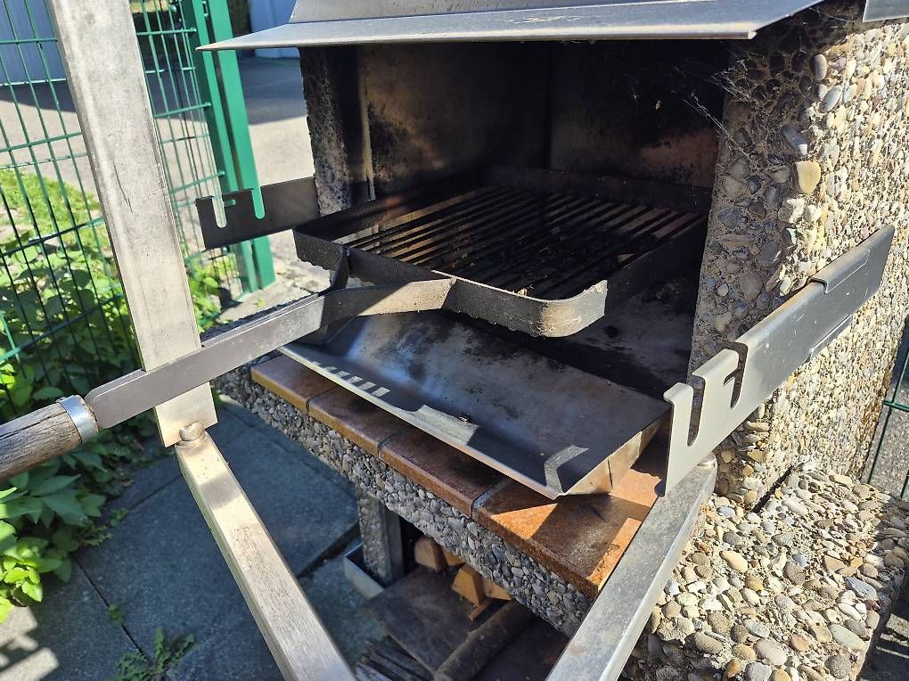 Griglie: Garten Grill/ Chemine – Usato da Kestenholz venduto da fiatsubi 1