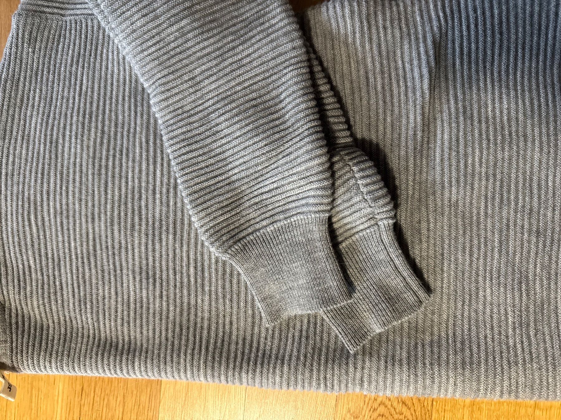 Pulls & Sweat-shirts: Grauer Pullover, KITCHENER! Super Qualität – D'occasion à Belp par naqua5 6