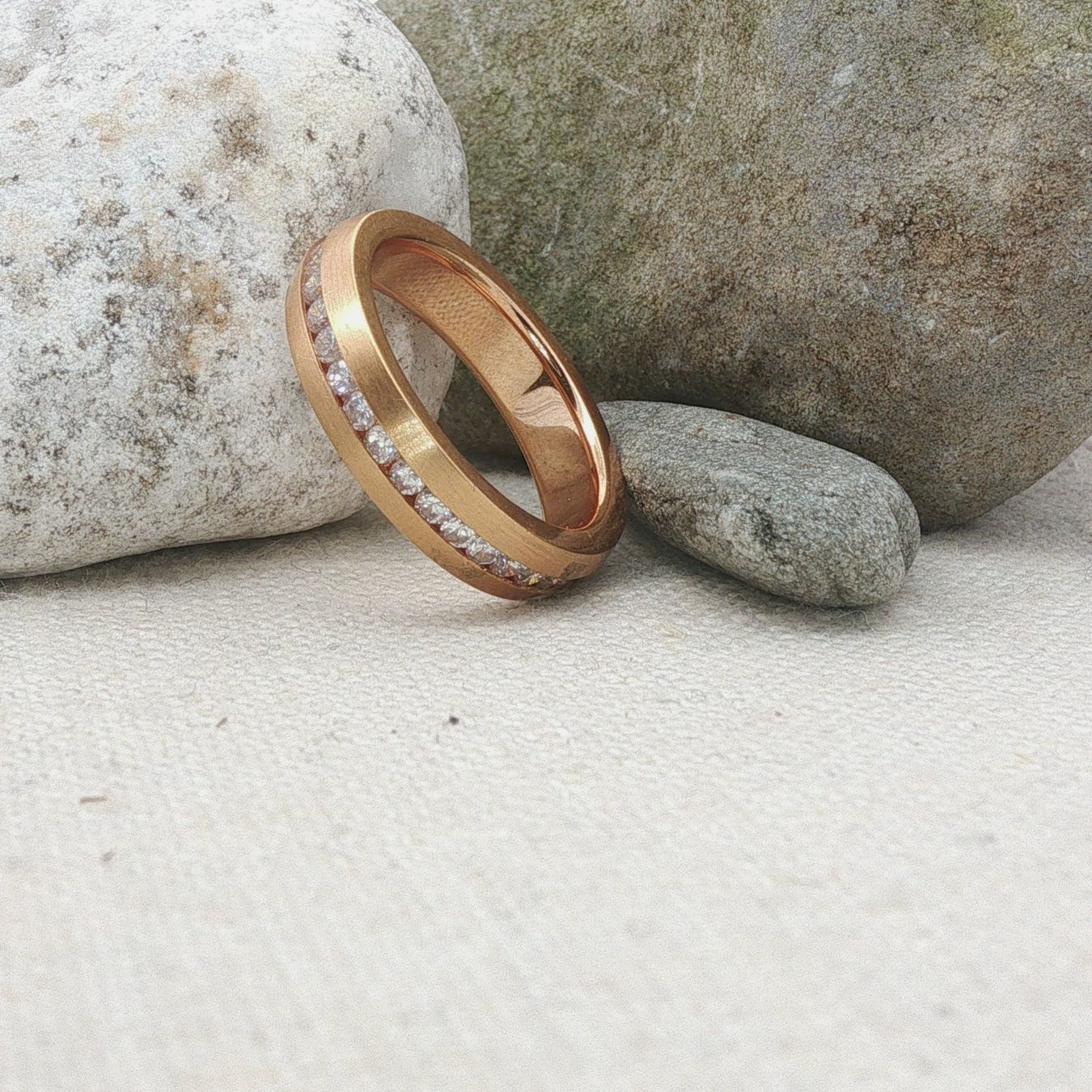 Olga Ribler Anelli: Edelstahl Eternity Ring by Olga Ribler Ringgrösse 57 – Nuovo (secondo la descrizione) da Luzern venduto da Schmuckoutlet 6