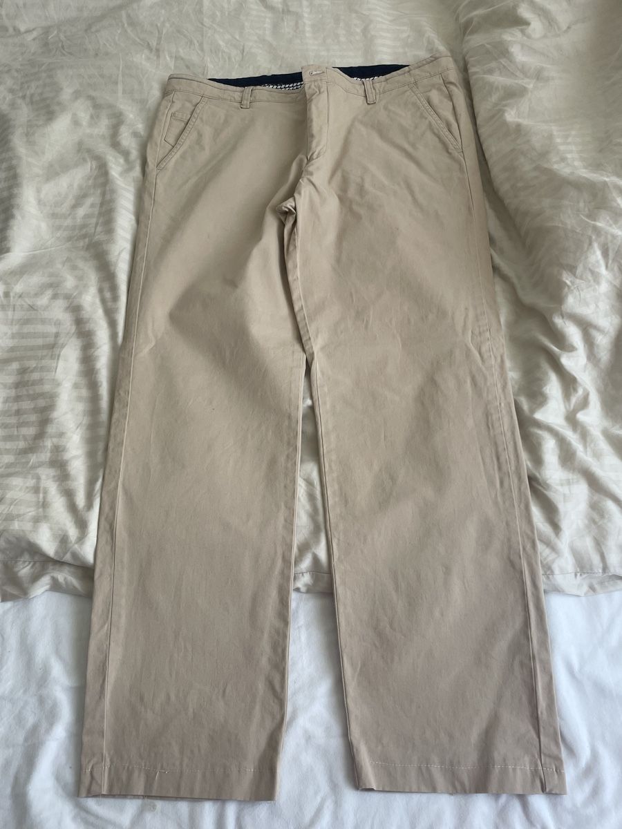 Hosen: Herren Chino Hose beige Grösse 50 – Gebraucht aus Au/ZH von markthallerapperswil