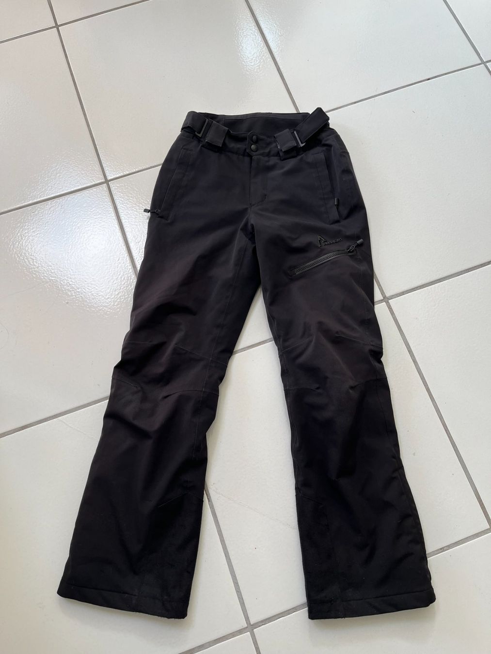 Pantalons: Skihosen Albright Gr. 152 schwarz – D'occasion à Oberrieden par mcl_g5vk