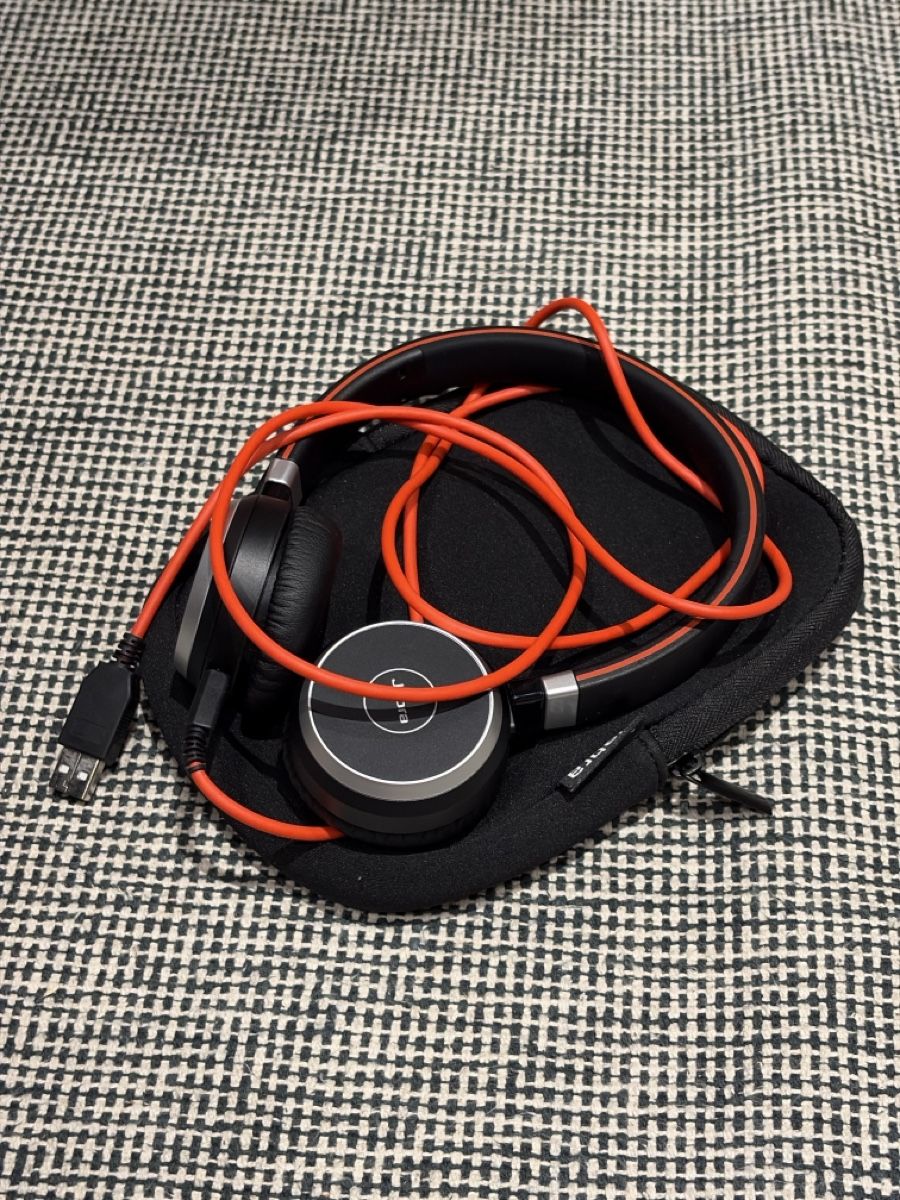 Jabra Cuffie: Jabra Bluetooth Kopfhörer rot guter Zustand – Usato da Magden venduto da Raybs7