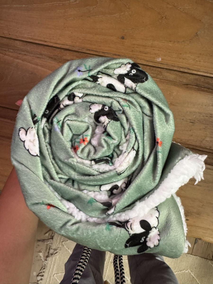 Couvertures: Fleece Decke Schafe – Neuf avec emballage d'origine à Wädenswil par cel_29lk 1