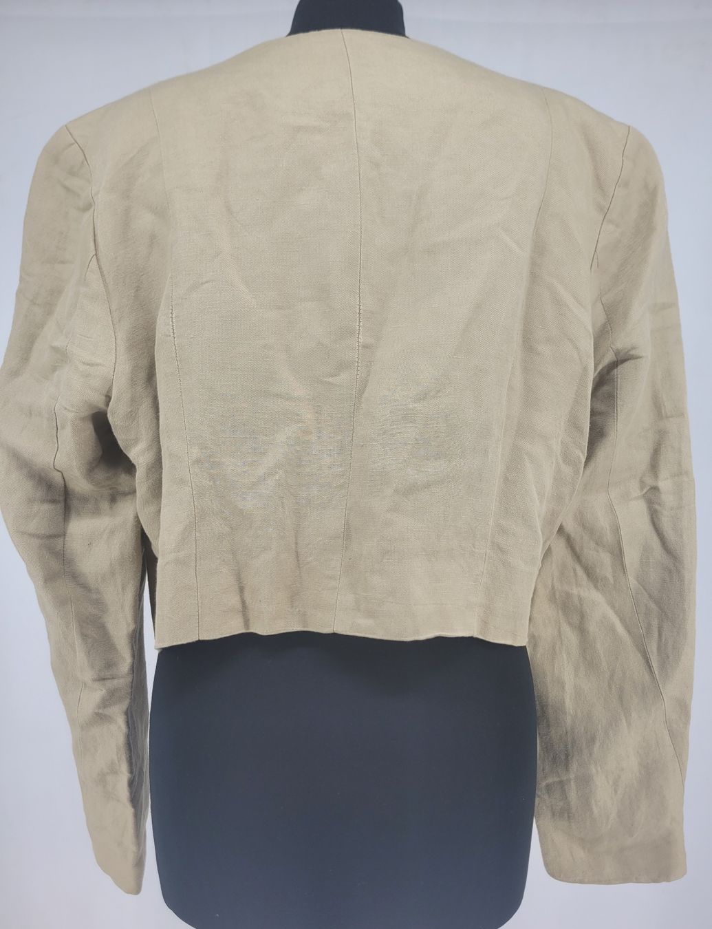 Avant Premiere Giacche: AVANT PREMIERE Veste Beige – Usato da Lausanne venduto da PlusValue_Lausanne 2