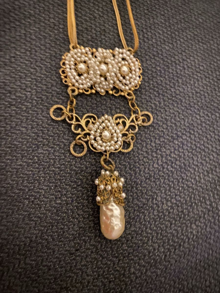 Catenine: Elegante Halskette mit Perlen - Goldfarben, alt – Usato da Berikon venduto da Samurai67ch 1