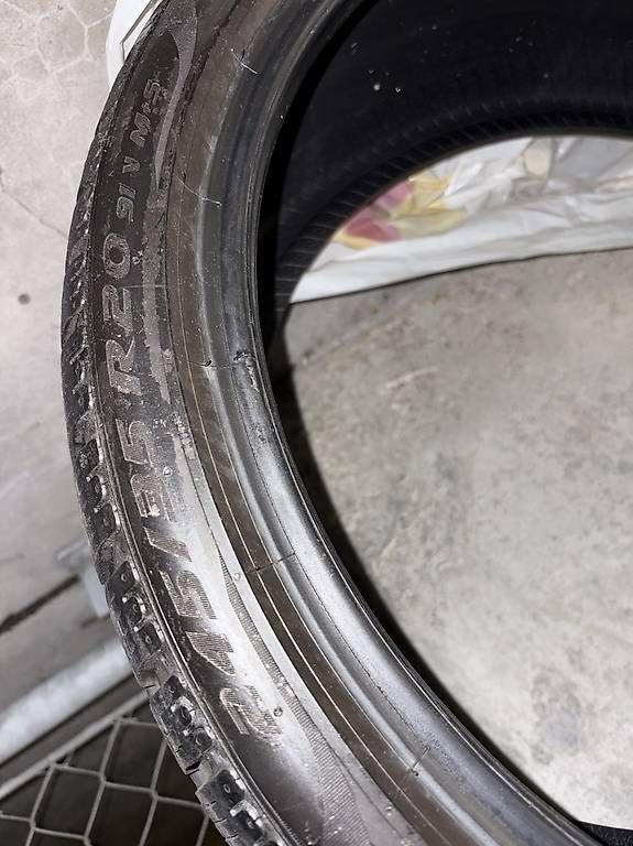 Pneumatici & Ruote complete: 4 pneus Pirelli hiver  – Usato da Genève venduto da lja_2qcp 1