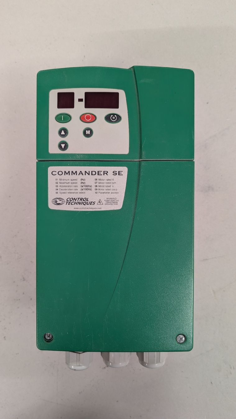 Inverter: Frequenzumrichter – Usato da Volketswil venduto da mar_c5pv