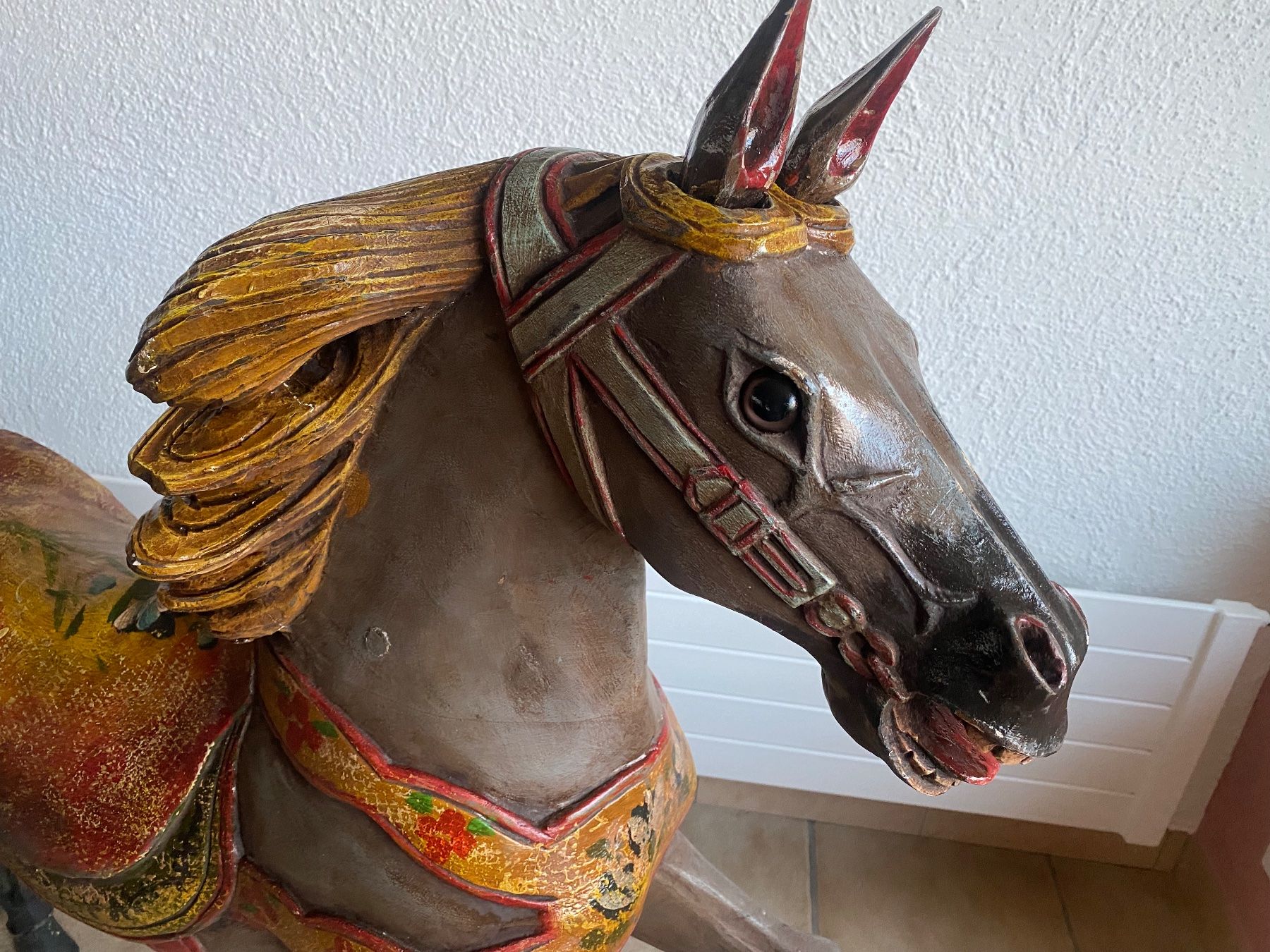 Statuette: Antikes Karussellpferd als Deko-Objekt – Usato da Seengen venduto da Maluscha 3