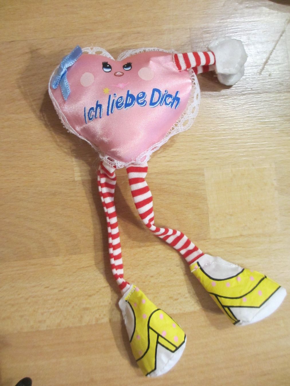 Statuette: diverse Stoffherzen, Herzfigur mit Spruch – Nuovo (secondo la descrizione) da Herisau venduto da fan_h9qj 1