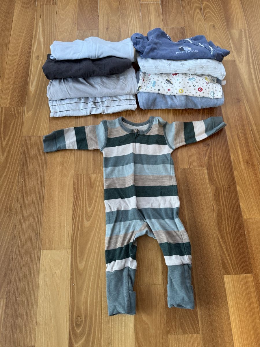 Lotti & Set di vestiti: Kleider Gr. 50/56 78 Stk – Usato da Adetswil venduto da kai_p9fb 2