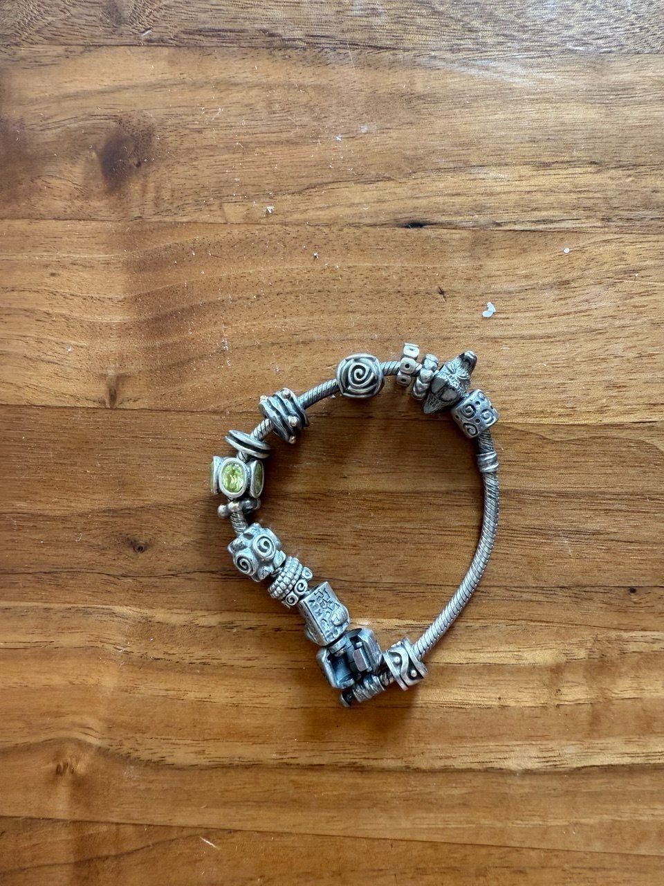 Pandora Armbänder & -reifen: Pandora braslet and 14 charms – Gebraucht aus Zürich von futurmutur 1