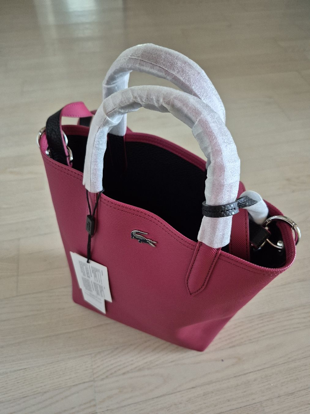 Lacoste Borse da donna: lacoste vertical shopping bag  – Nuovo e nell'imballaggio originale da Zizers venduto da cla_hhz8 1