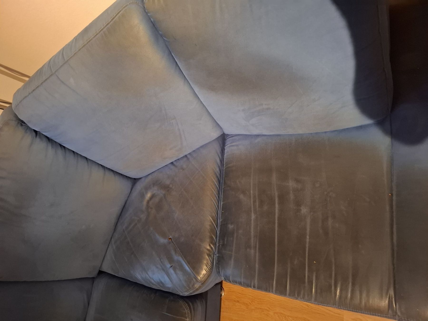 Divani: Ecksofa blau mit Ottomane 3-teilig – Usato da Burgdorf venduto da Papagei 1