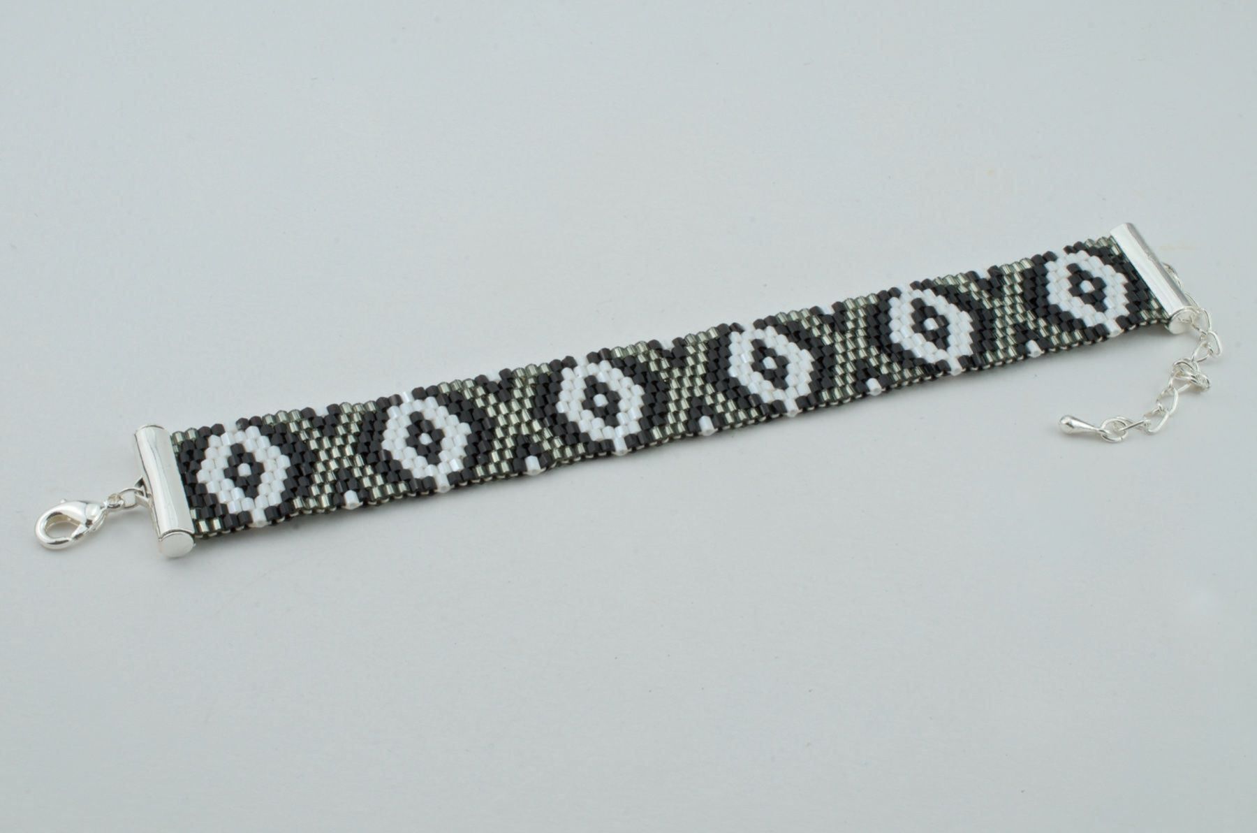 Bracelets: Armband aus Toho Rocailles (MA) – Neuf avec emballage d'origine à Effretikon par Joiarte 2