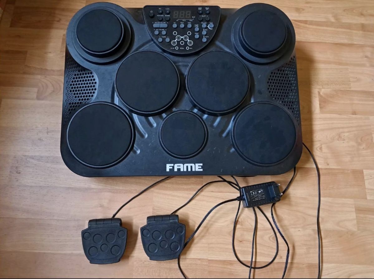 Instruments de musique: FAME DD-350 Portable Digital Drum Set  – Neuf (Voir description) à Langenthal par Carmenweberr