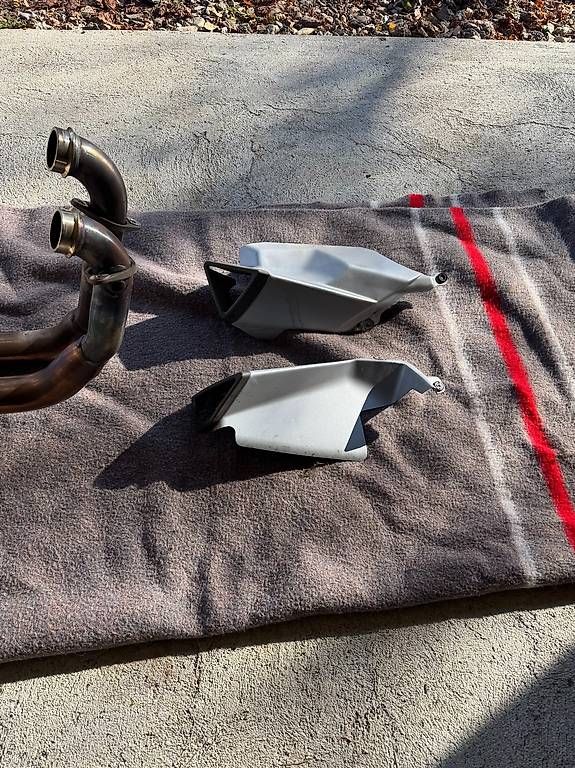 Tutti i ricambio per moto: Echappement Aprilia RS660  – Usato da Champlan venduto da MyZieS 1