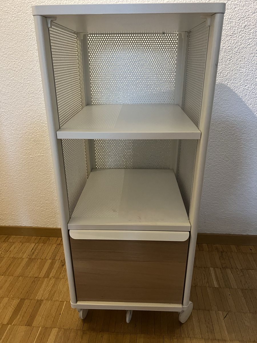 Banconi: Schickes Rollcontainer-Regal mit Schublade – Usato da Rüti ZH venduto da Mjohnny7